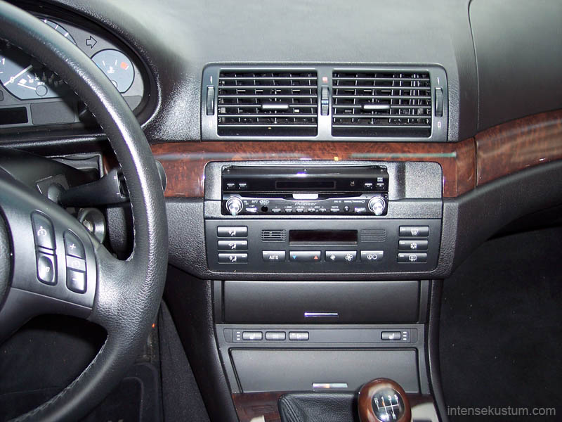 BMW 3 Series Stereo Install (10)