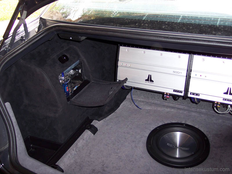 BMW 3 Series Stereo Install (3)